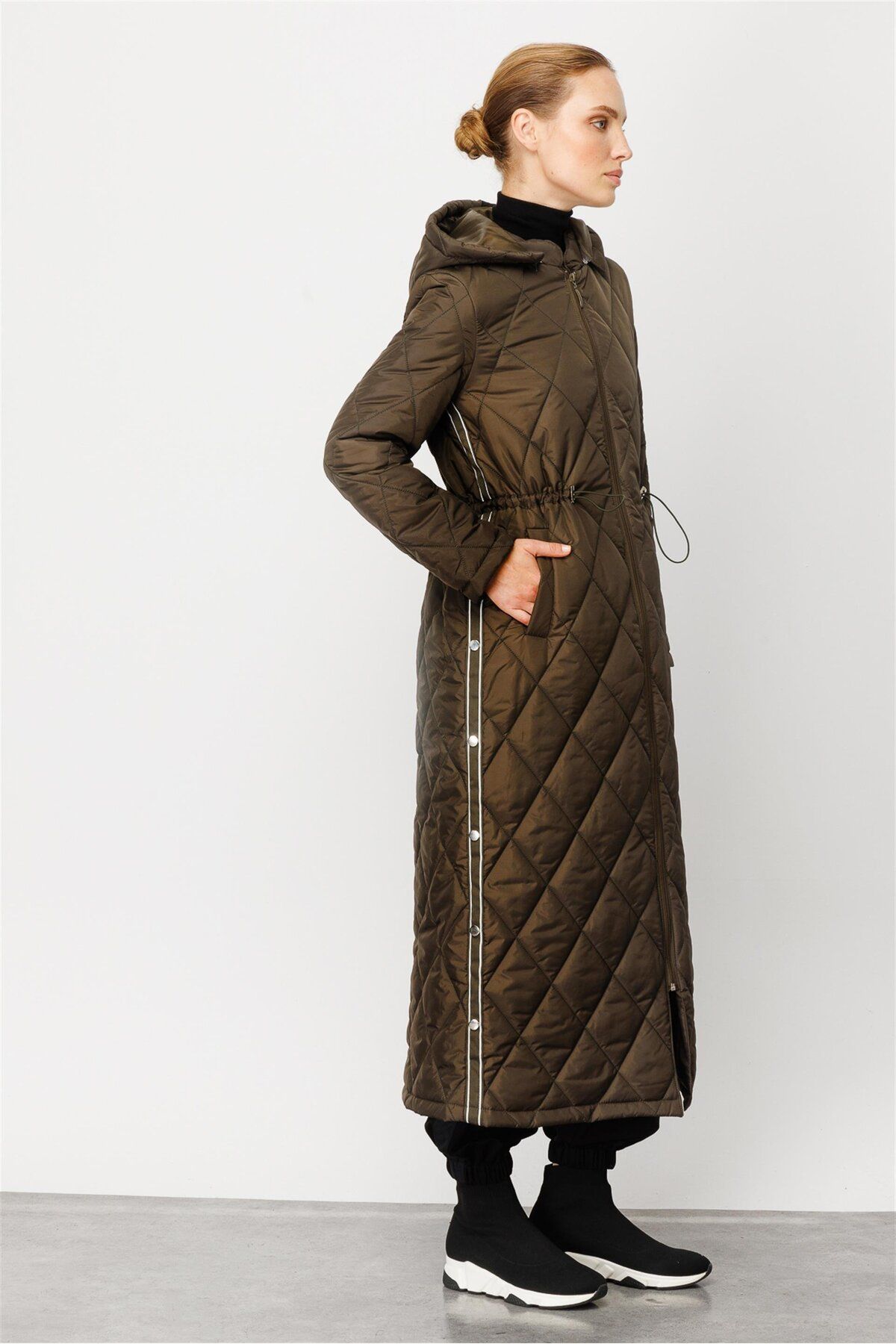 Micca-Extra Sports Quilted Coat - Side Line and Accessory Detail, Khaki 4