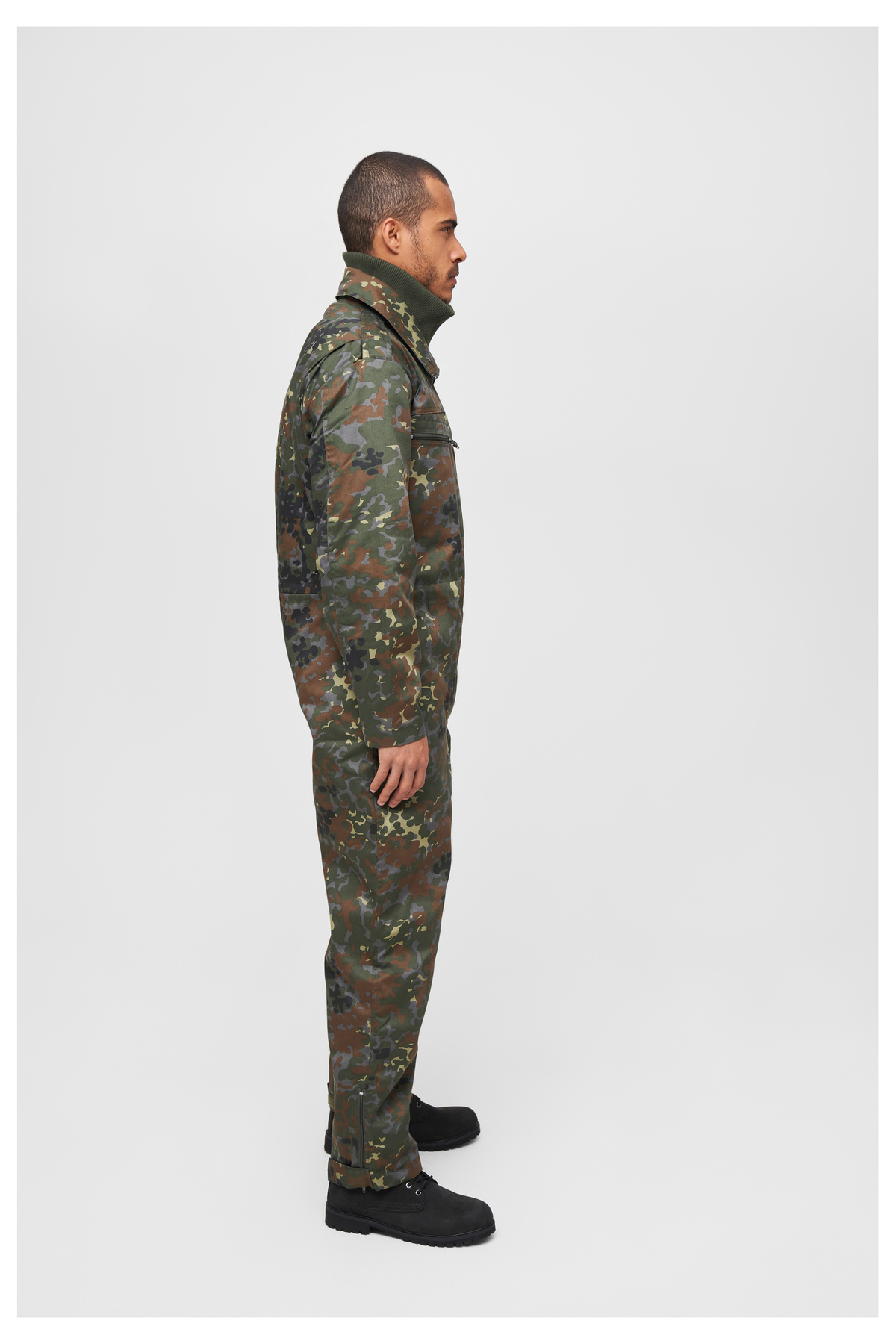 complete the look image