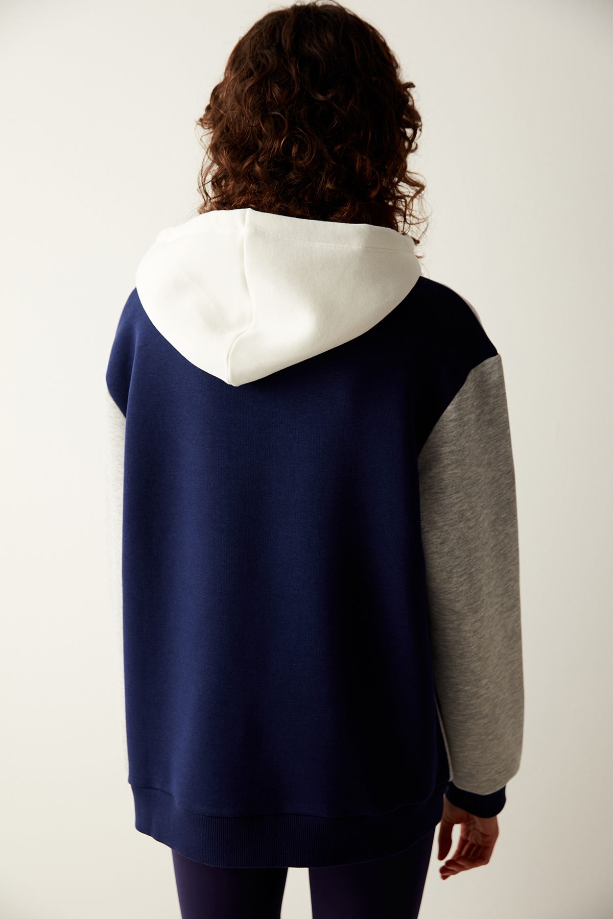 Penti-Yale Slogan Printed Colorful Sweatshirt -Unique Collection 4