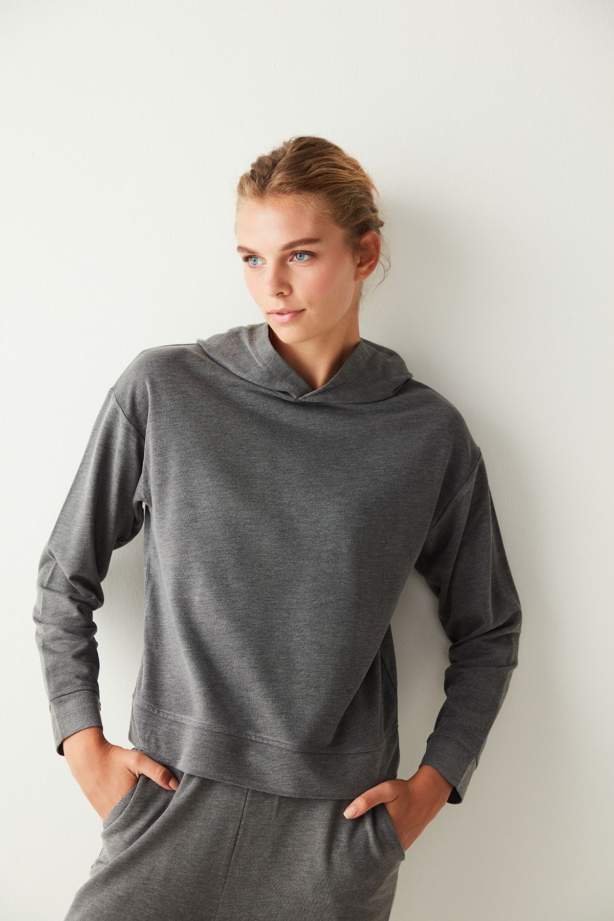 Penti-Dark Gray Long Sleeve Hooded Thermal Sweatshirt 1