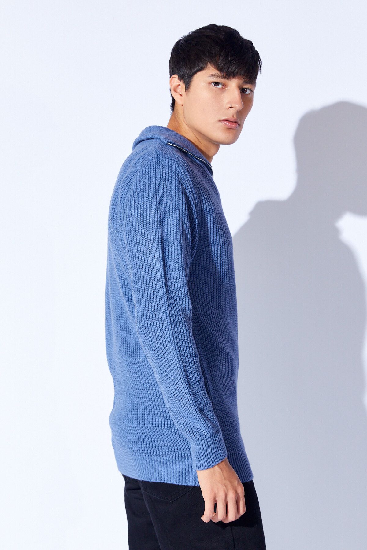 Manche-Oversize Half Zippered Knitted Pattern Soft Textured Men's Sweater |   Indigo Manw 519913 -1 6