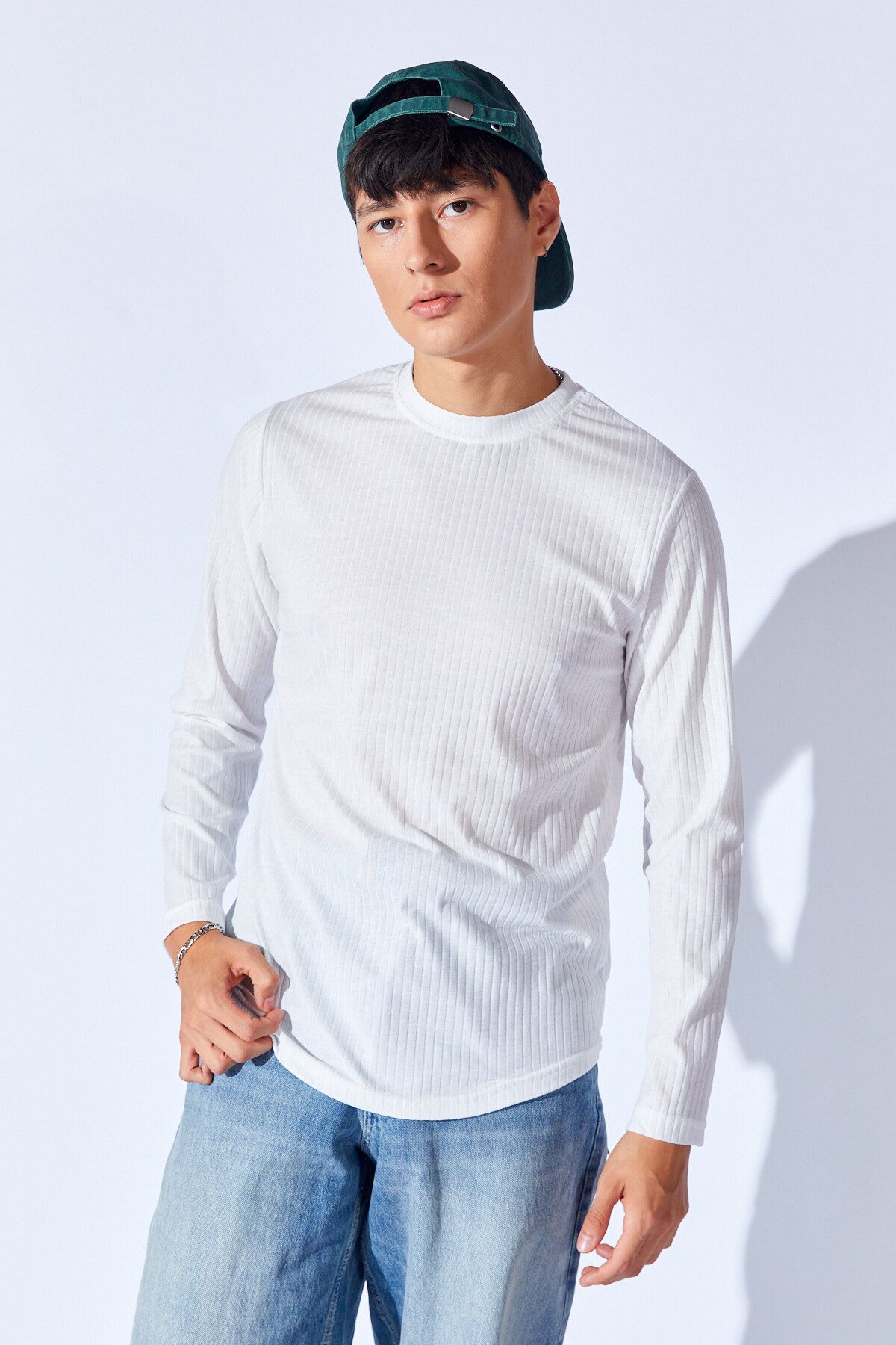 Manche-Crew Neck Jacquard Textured Fabric Slim Fit Basic Long Sleeve Men's T-Shirt |   Off White Manw 229956 -1 2