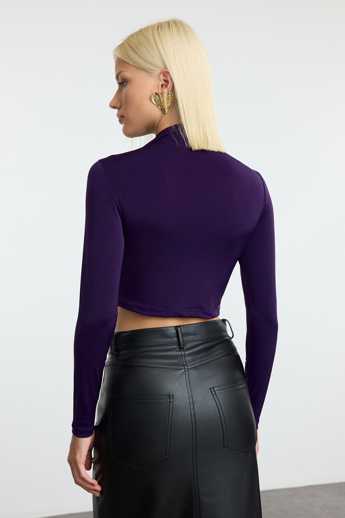 Trendyol Collection-Bluză crop tricotată drapată cu guler în picioare - violet TWOAW24BZ00164 5