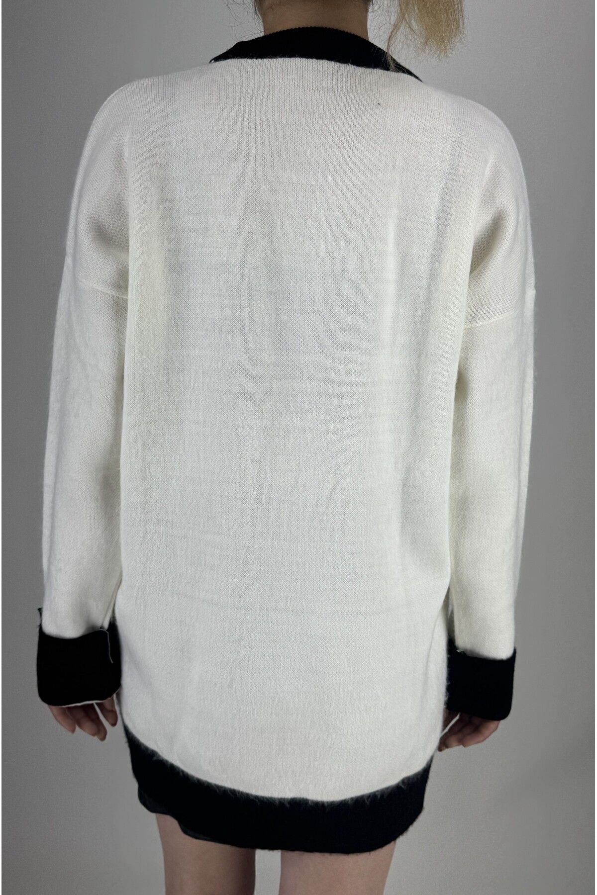 SHARON MODA-Women's Angora Sweater with Sleeve Button Detail 6