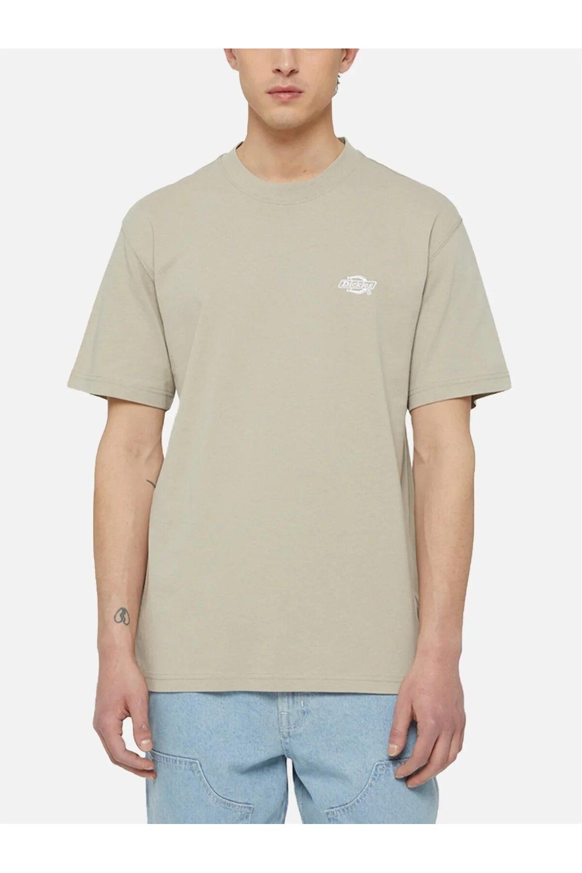 تی‌شرت از برند دیکیز  Dickies