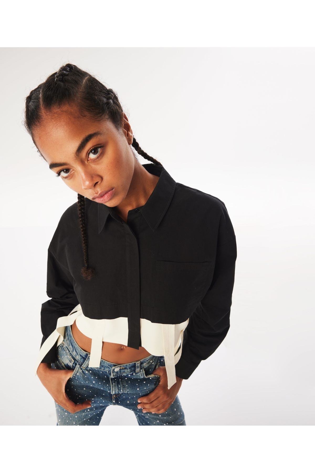 Twist-Grogren Crop Shirt - Stripe Detailed 1