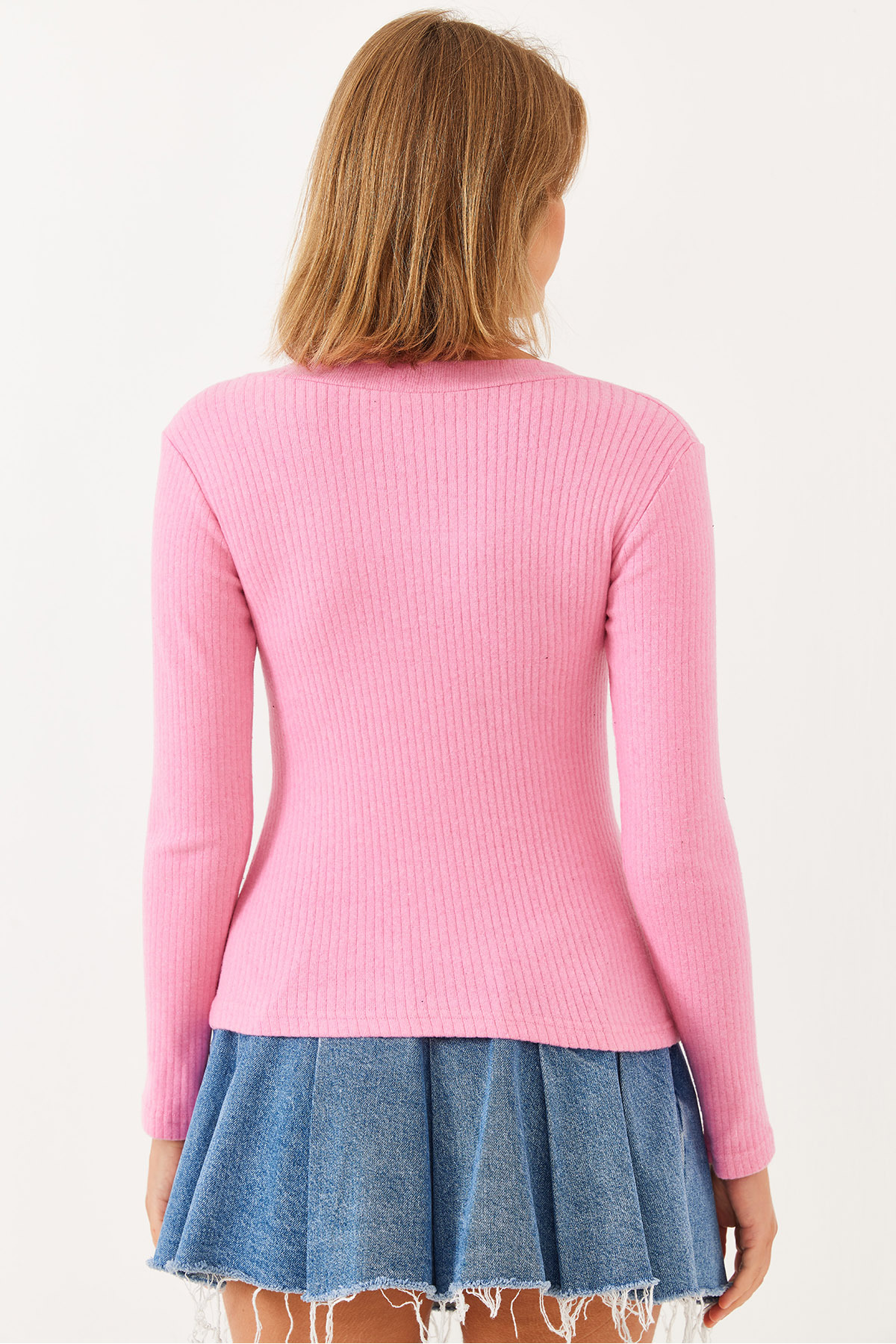 LUCCI Fitted Long Sleeve Textured Crop T-Shirt with U Collar 3