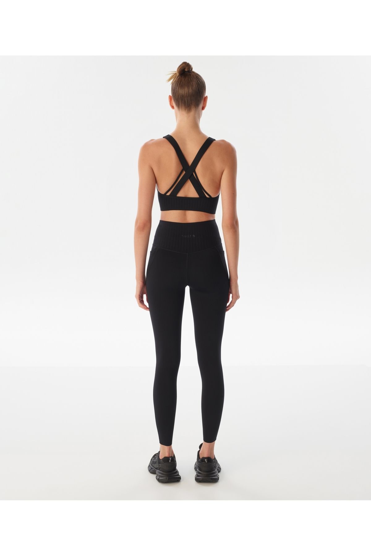 Twist-Sports Bra with Zipper and Logo Print 6