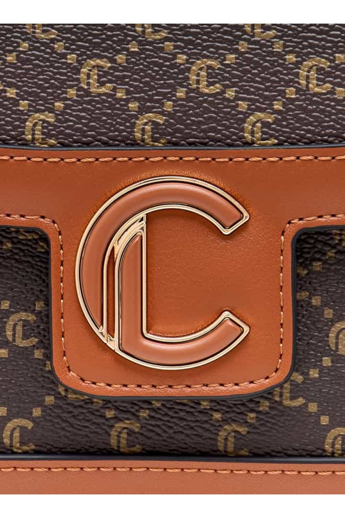 Le Confort-Monogram Print Crossbody Bag with Flap Closure and Strap 4