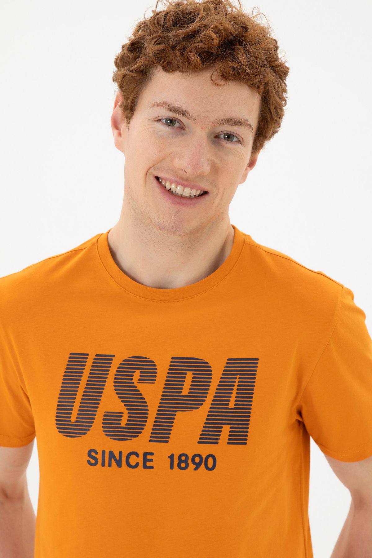 U.S. Polo Assn.-تي شيرت رجالي ذو قصة عادية برقبة دائرية 50282027 -vr031 2