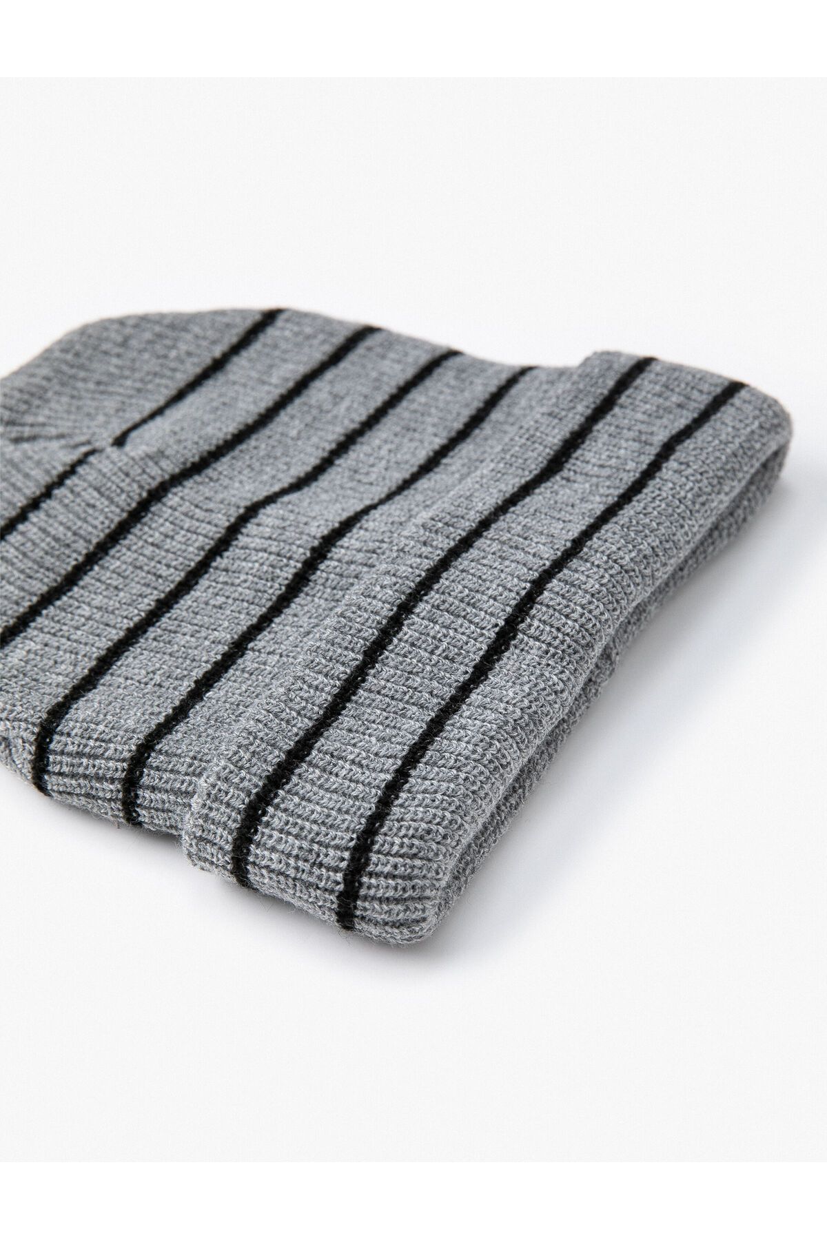 Koton-Knitted Beret with Folded Line Pattern 3