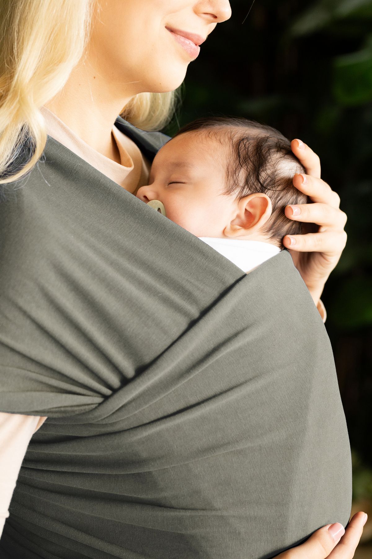 Koyu Gri Wrap Sling - Bebek Taşıma Şalı, Bebek Teni Için Özel Üretilmiş Premium Kumaş