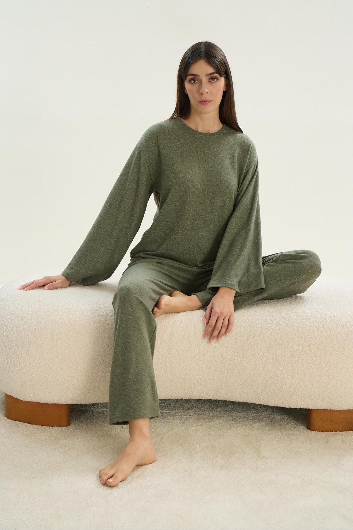 Women's Long Sleeve Khaki Viscose Pajamas Set C7T8N9O51