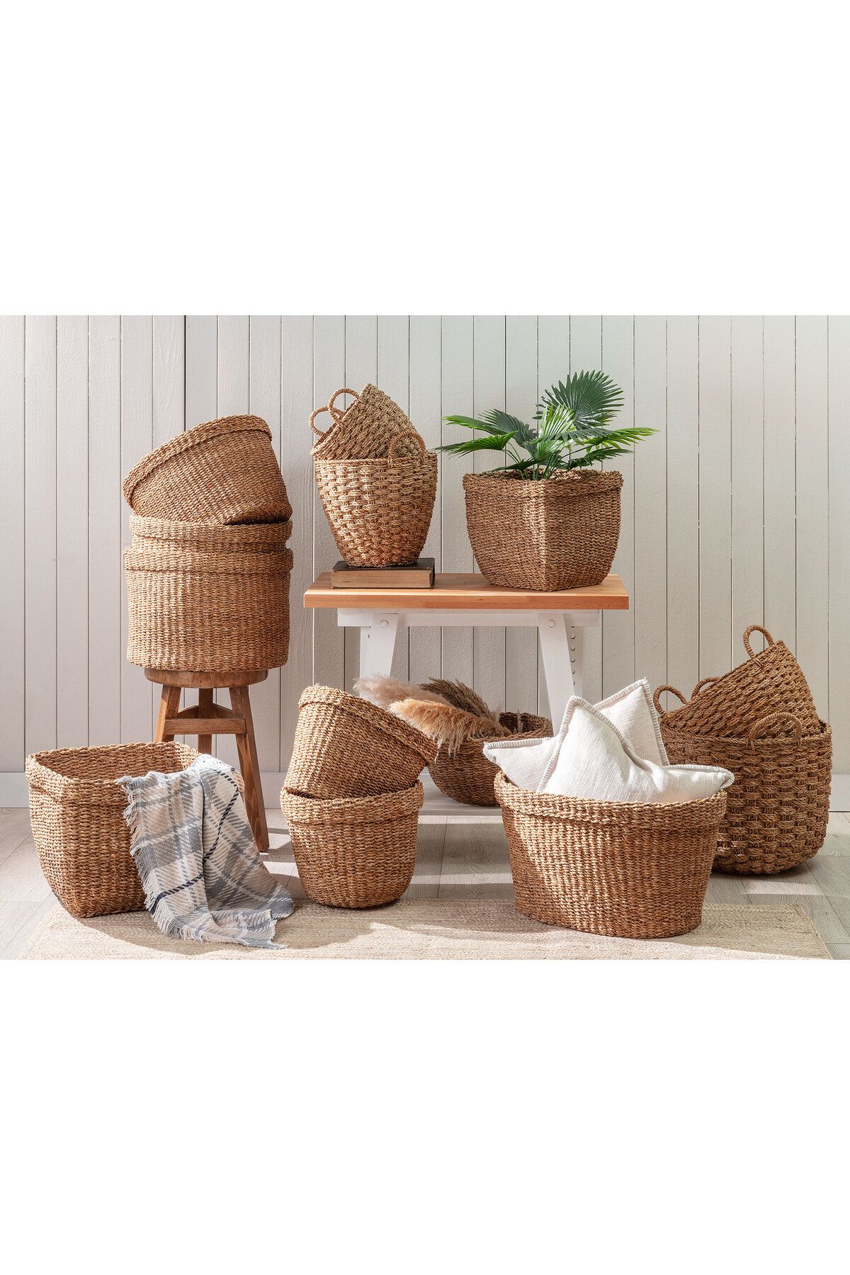 Madame Coco-Brune Small Wicker Basket - Stylish and Useful 2