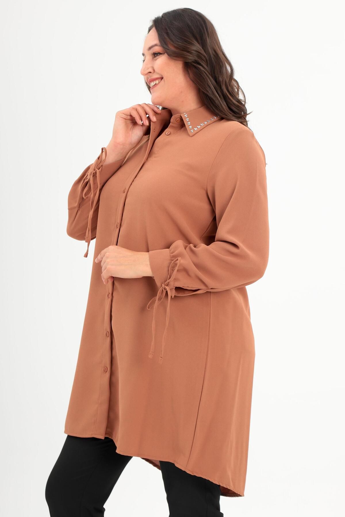 Metpoint-Trend42Plus Plus Size Camel Tunic with Baguette Collar and Stone 3