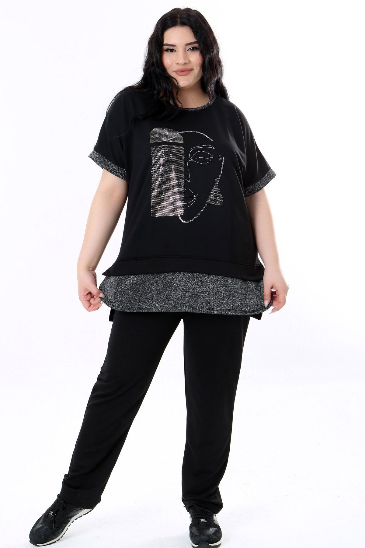 Kheos Yuvarlak Yaka Kısa Kol Taş İşlemeli Bluz Beli Lastikli Bağcıklı Cepli Pantolon Rahat Likralı Takım