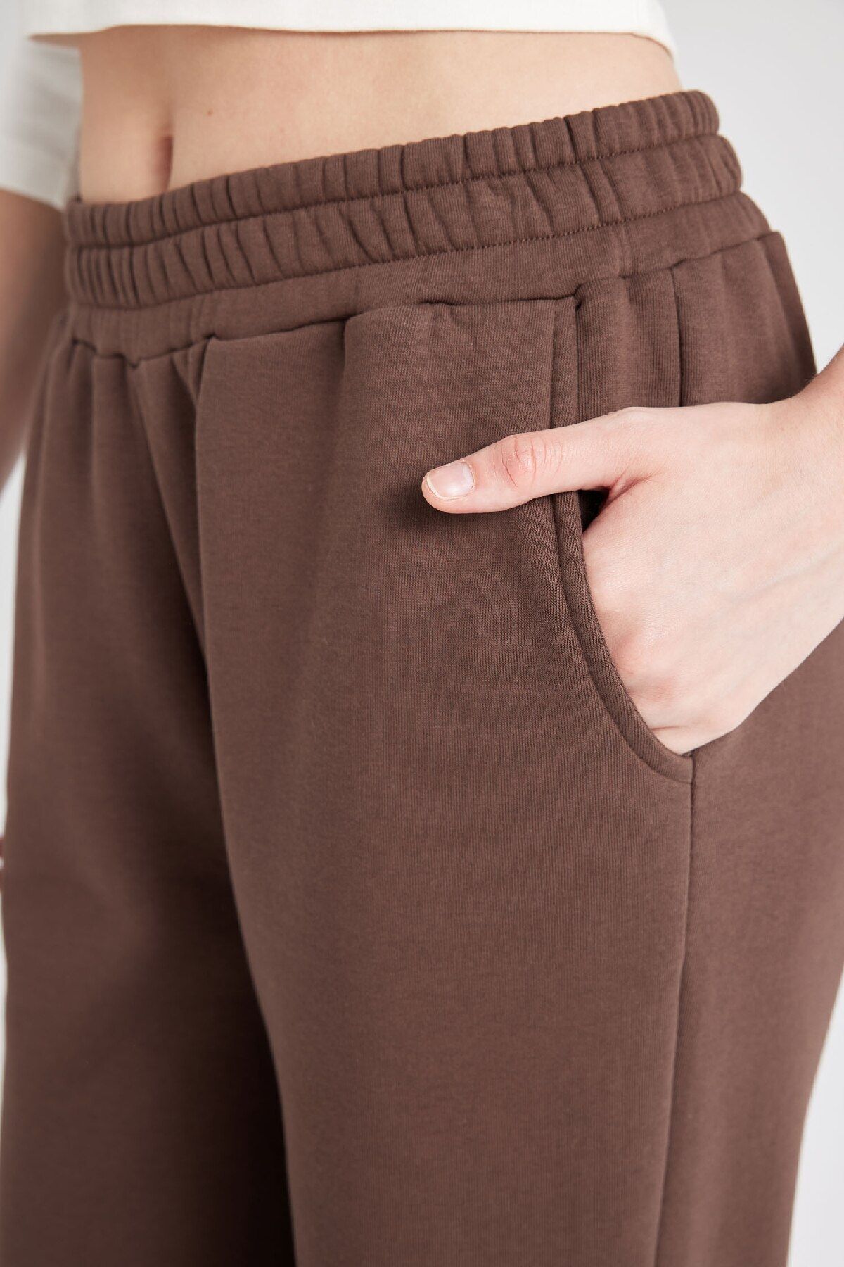 DeFacto-Basic Sweatpants with Wide Leg and Elastic Waist - Pockets B3345Ax24Wn 5