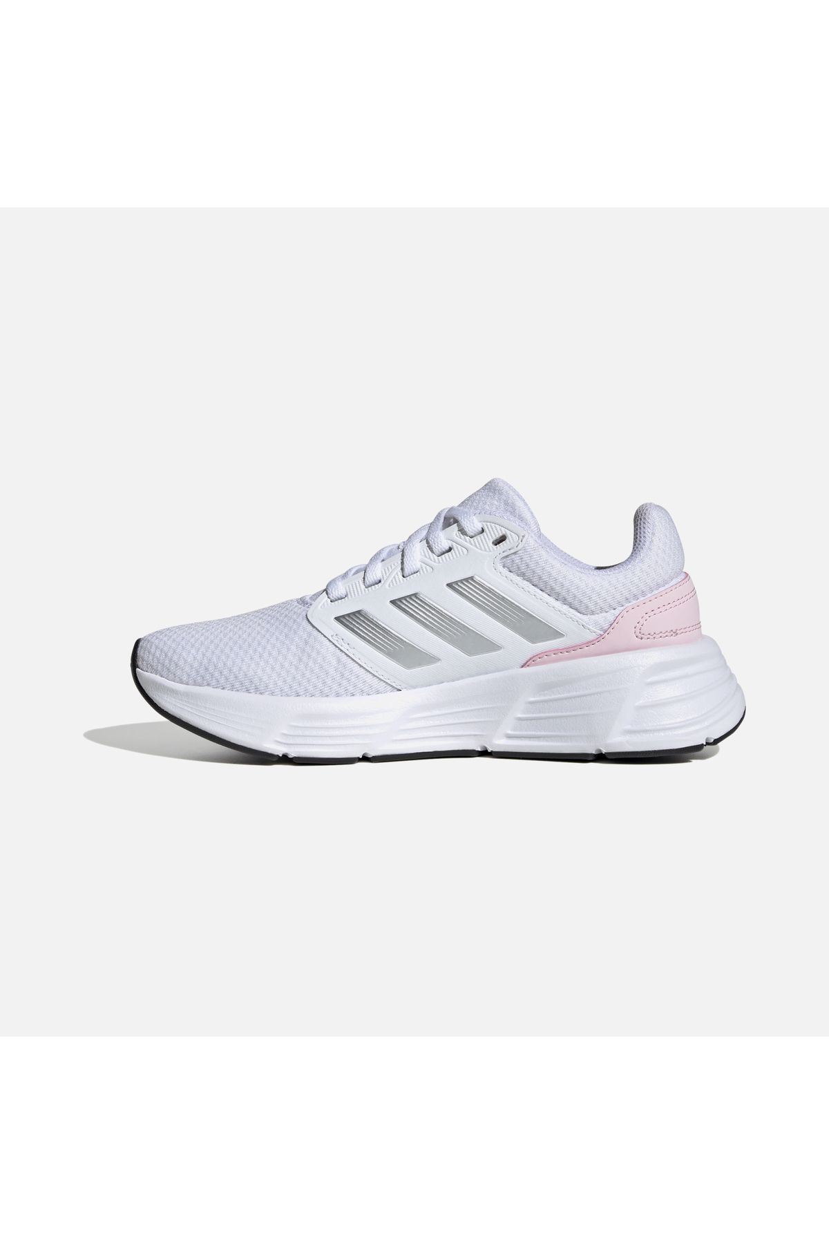 اسنیکر سفید زنانه گلکسی 6 کفش ورزشی اورجینال adidas