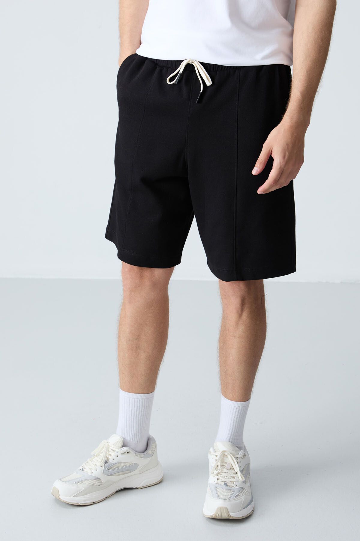 AIR JONES-Thick Soft Textured Men's Black Shorts - Standard Fit - 81277 1