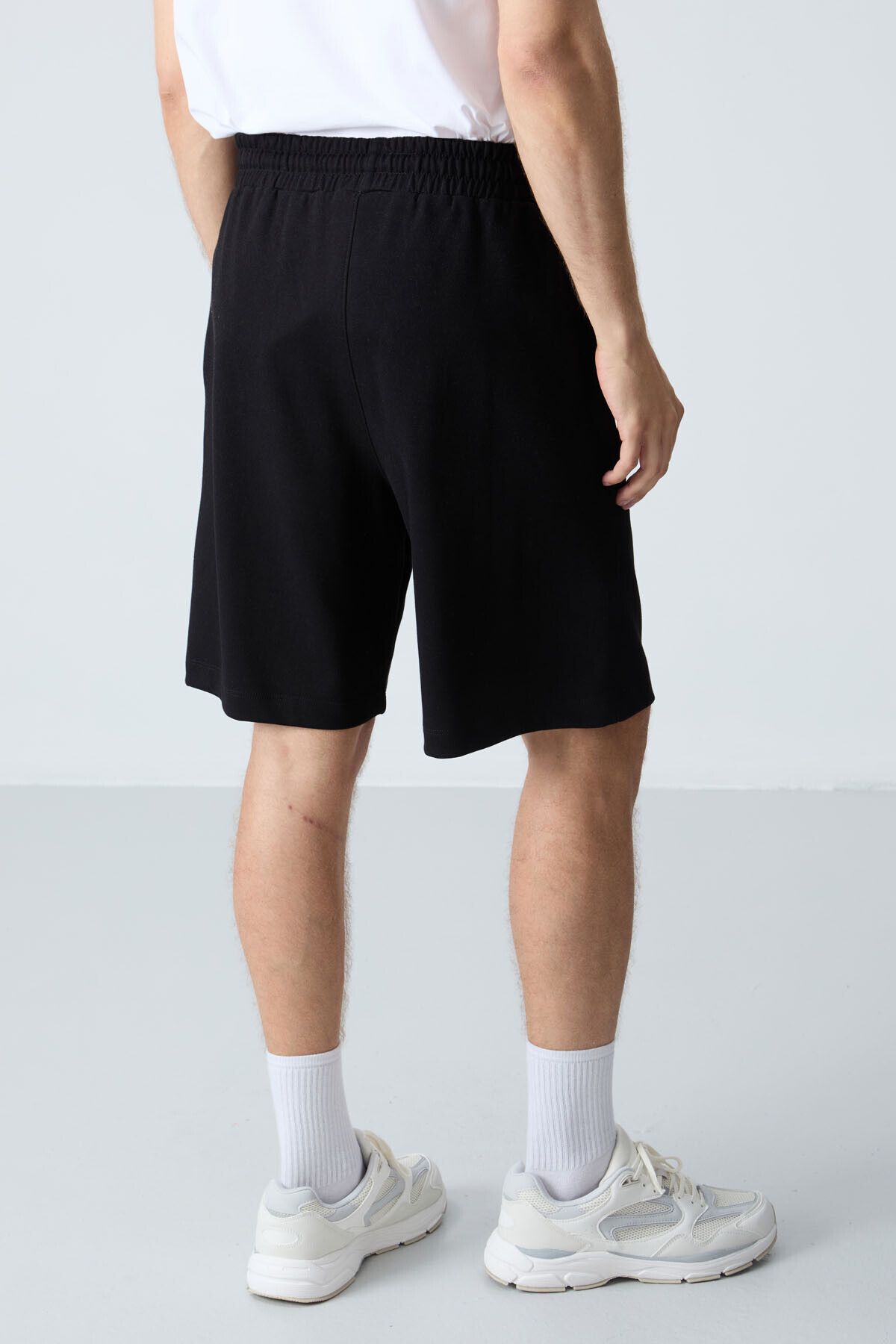 AIR JONES-Thick Soft Textured Men's Black Shorts - Standard Fit - 81277 5