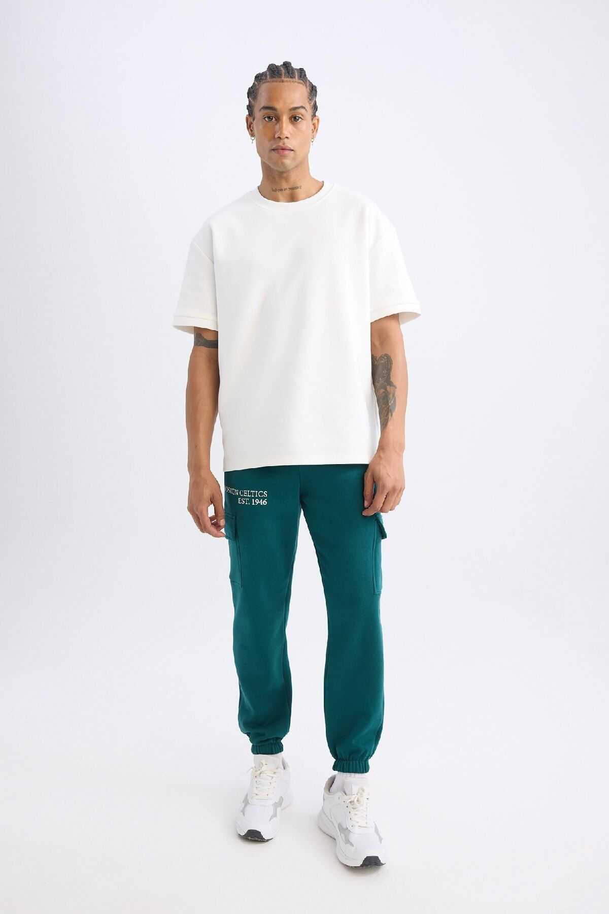 DeFacto-NBA Boston Celtics Jogger-Jogginghose – Kargotasche und elastische Taille 3