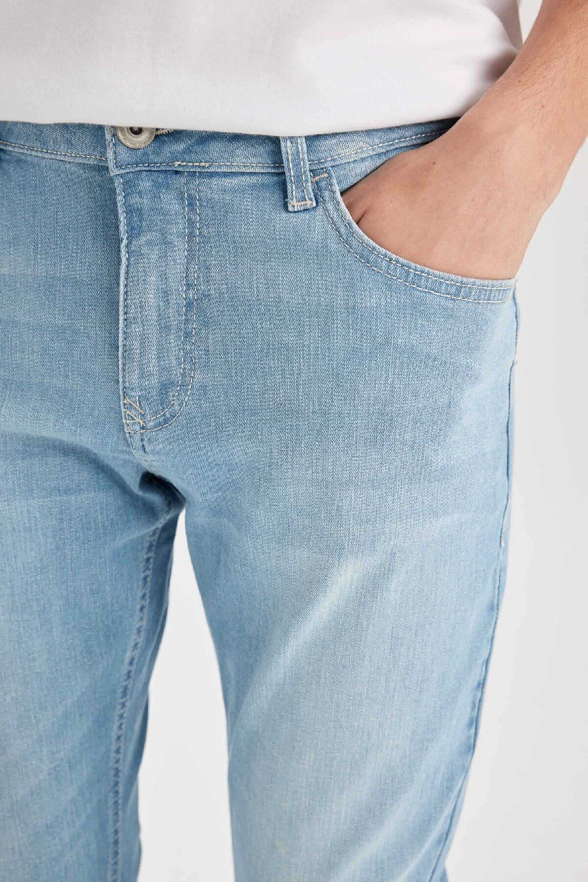 شلوار جین آبی مردانه CARLO SKINNY مناسب کمر نرم و باریک TRAM JEAN TROUSERS D0025AX24AU Defacto