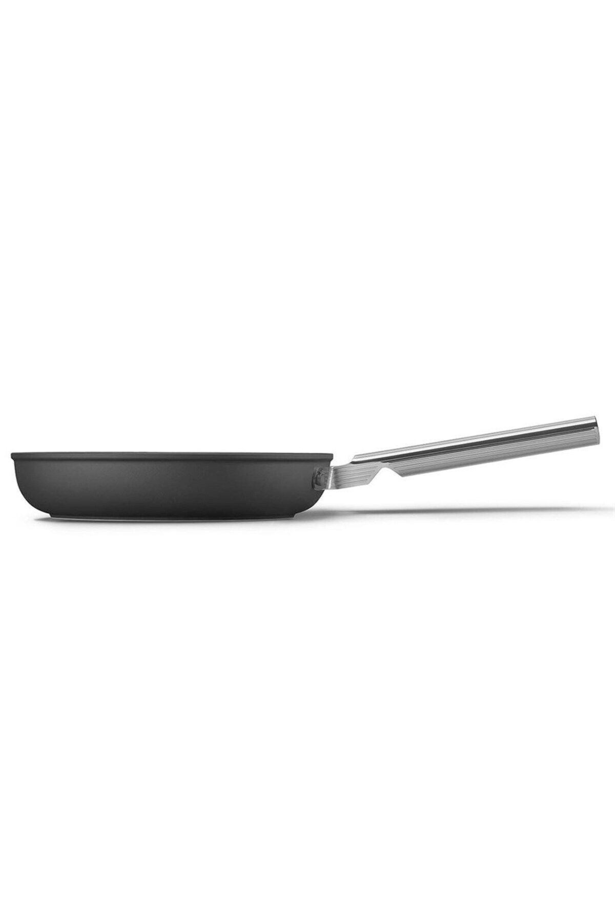 SMEG-Cookware 50's Style Black Pan 30 Cm 4
