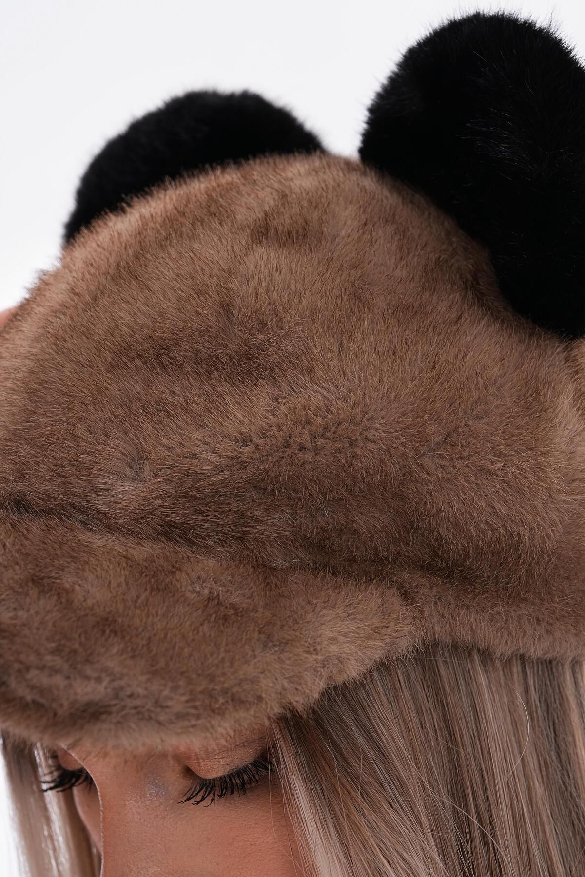 Axesoire-14666 Mink Plush Cap with Rabbit Headphones 6
