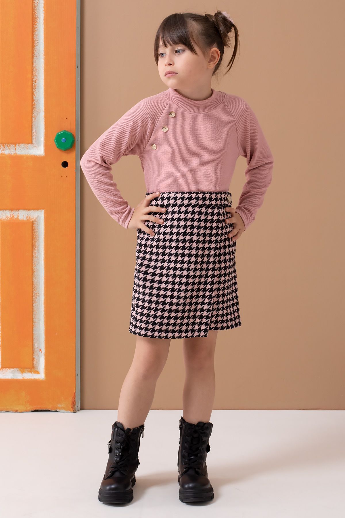 Cansın Mini-Pink Houndstooth Patterned Shorts with Skirts and Badi Girl's Suit 19560 4