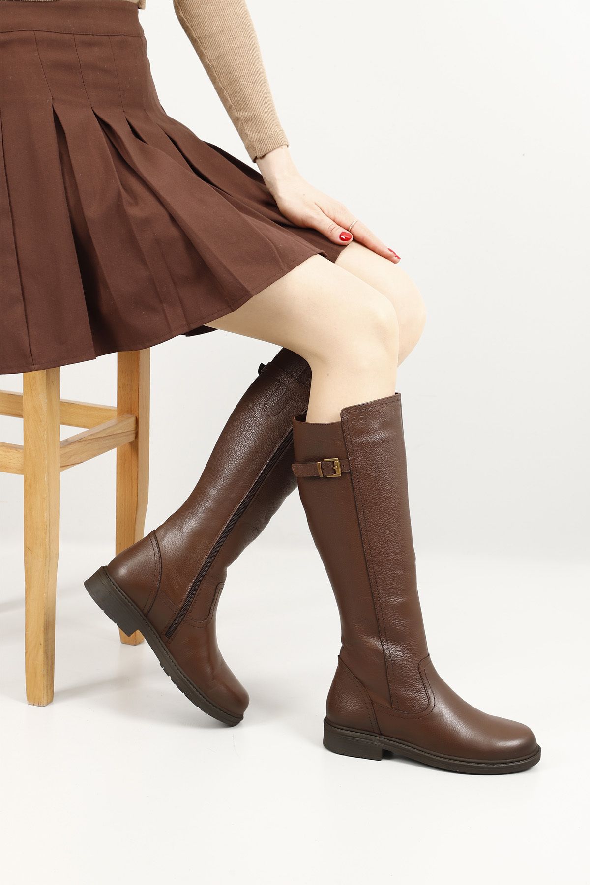 GÖNDERİ(R)-Braune Floater-Stiefel aus echtem Leder mit Reißverschluss und Gummisohle für Damen 2