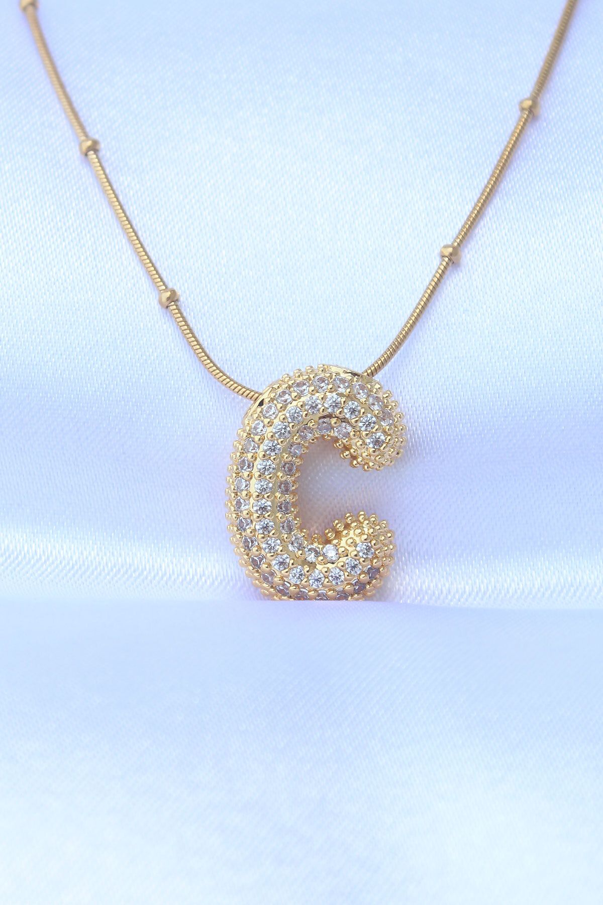 BZK ACCESSORİES 316L Çelik Zincirli Zirkon Taşlı C Harfli Gold Renk Bubble Kolye