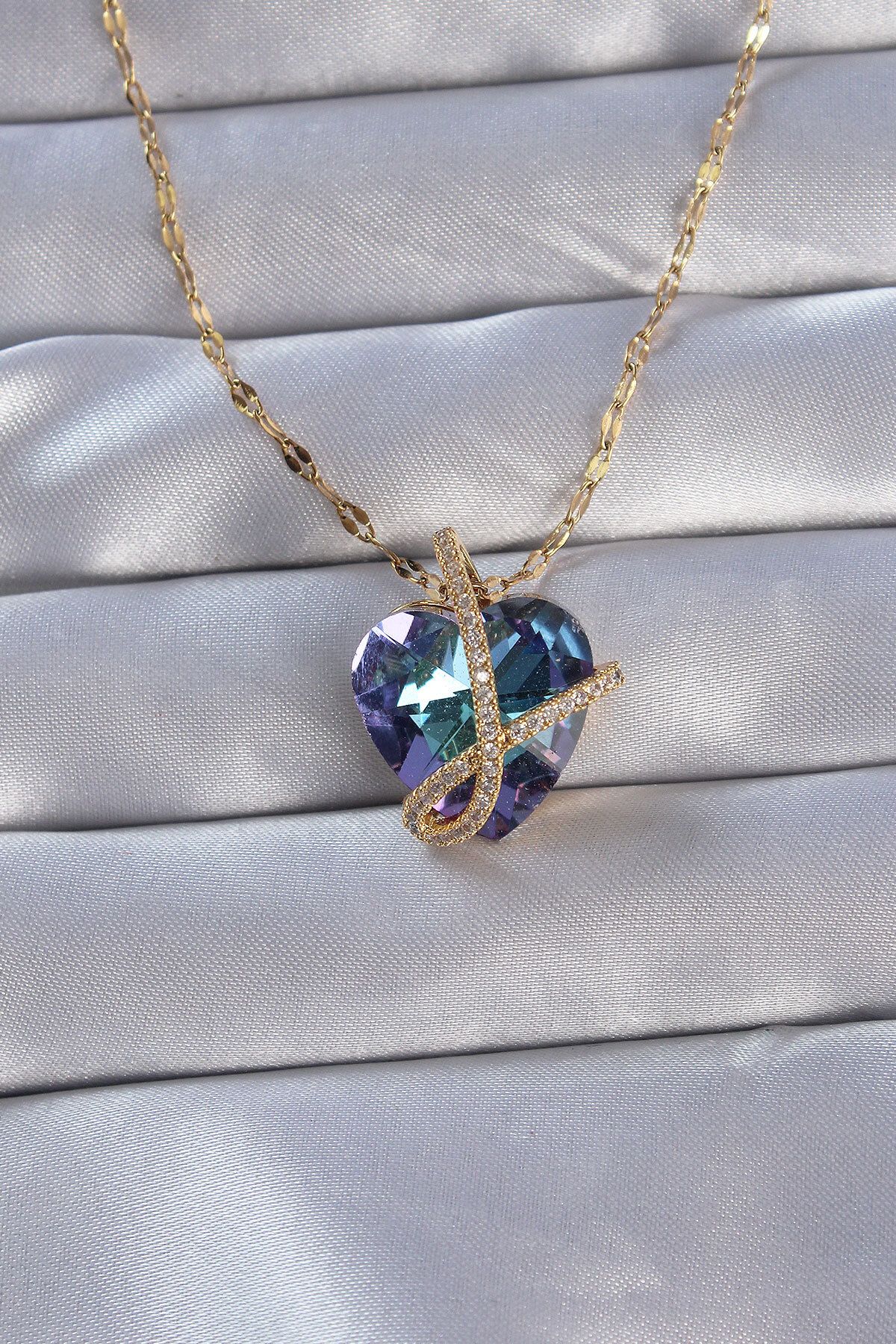 MMB Boutique 316L Çelik Zincirli Gold Renk Zirkon Taşlı Anna Kalp Kolye