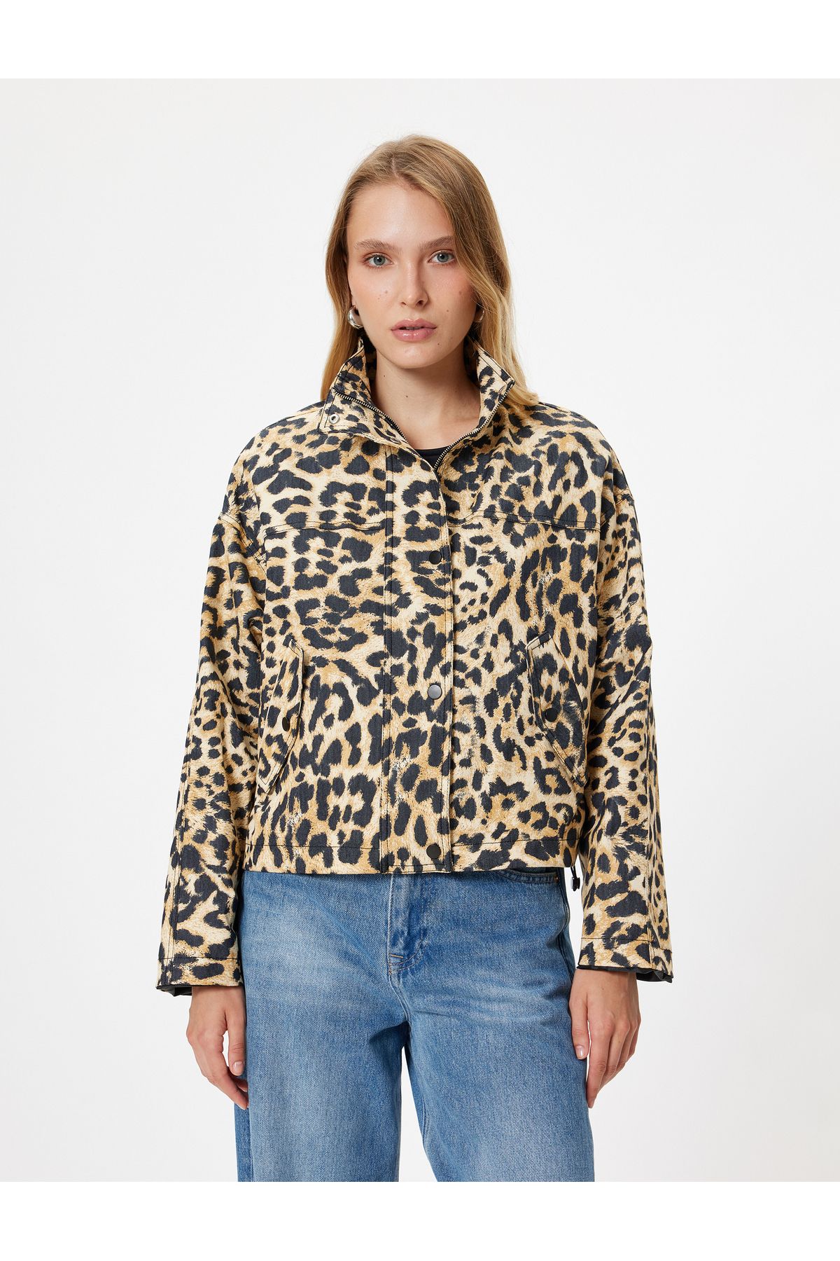 Koton-Leopard Patterned Zippered Stand Collar Jacket 3