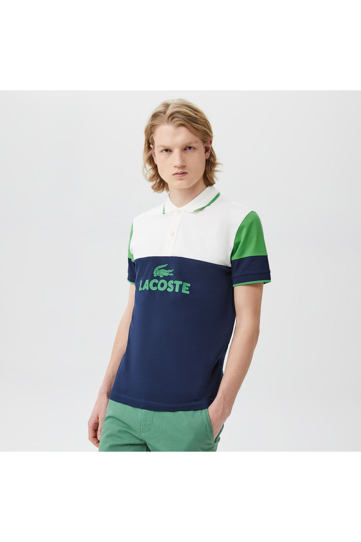 تی شرت یقه پولو آبی مردانه بلوک رنگی باریک چوگان Lacoste