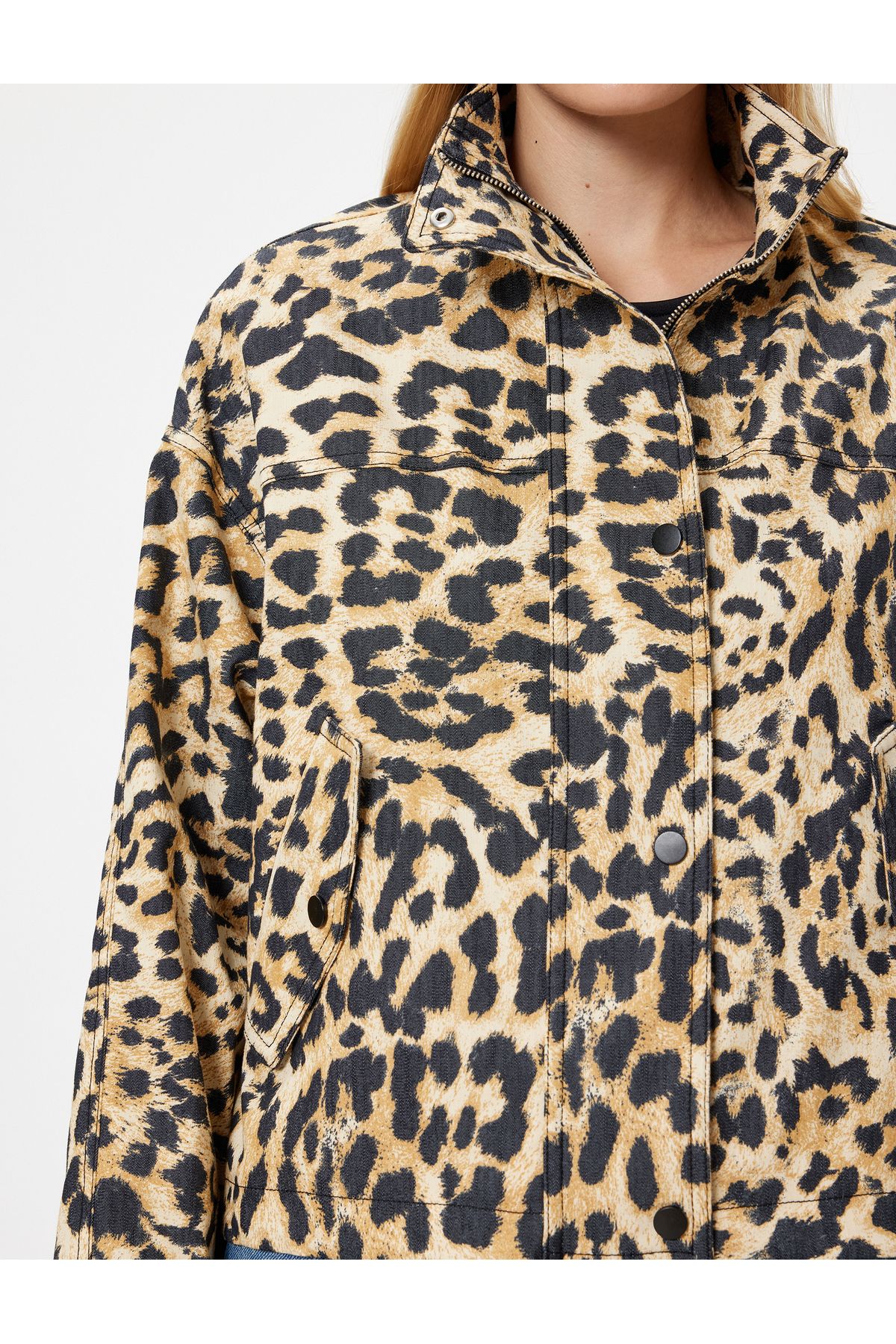 Koton-Leopard Patterned Zippered Stand Collar Jacket 5