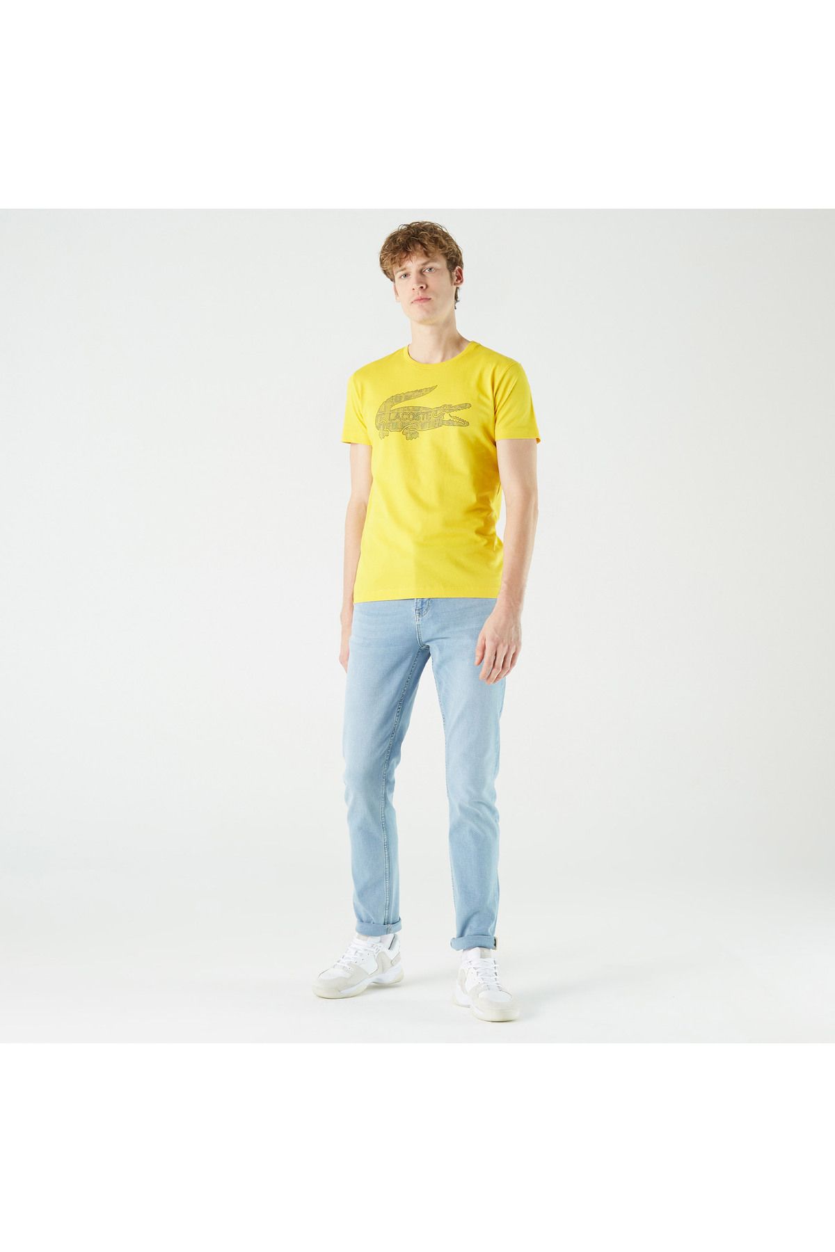 تی شرت زرد مردانه یقه دوچرخه باریک طرح دار Lacoste