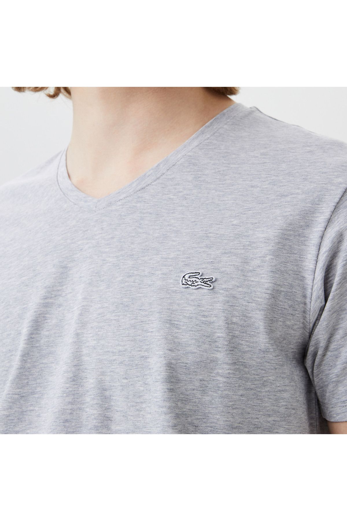 تی شرت خاکستری مردانه Slim Fit v Yaka Lacoste