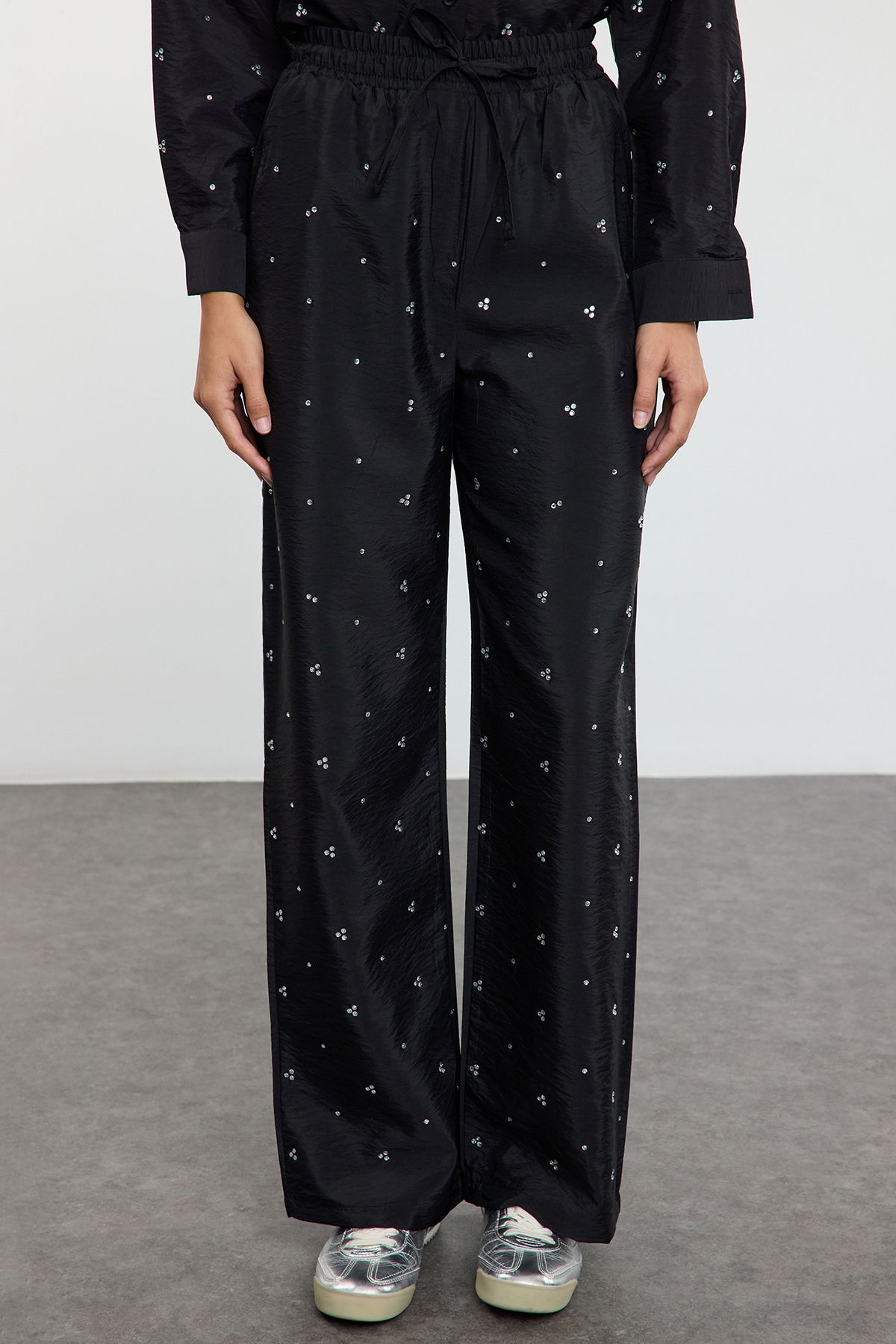 Trendyol Modest-Λεπτομερές σετ από υφασμένη μαύρη πέτρα - Σετ κάτω-πάνω Tctaw25Us00106 5