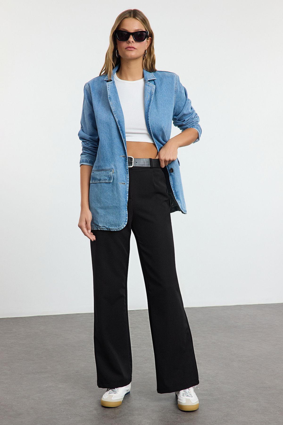Trendyol Collection-Schwarze, plissierte, gewebte Stoffhose mit hoher Taille und weitem Bein TWOAW21PL0076 14