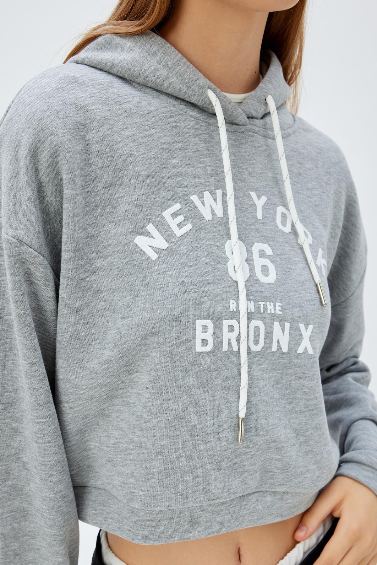 سویشرت زنانه خاکستری کوتونKoton | 5WAK10231EK اورجینال - تصویر 5