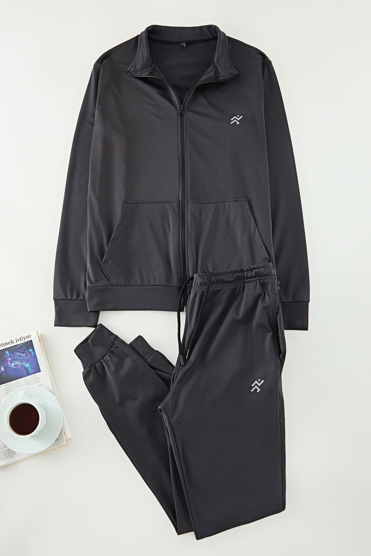 Trendyol Collection Ciemnoszary I Czarny Sportowy Komplet Dresowy - Regularny Krój Tmnaw25em00015 Mężczyzna - M