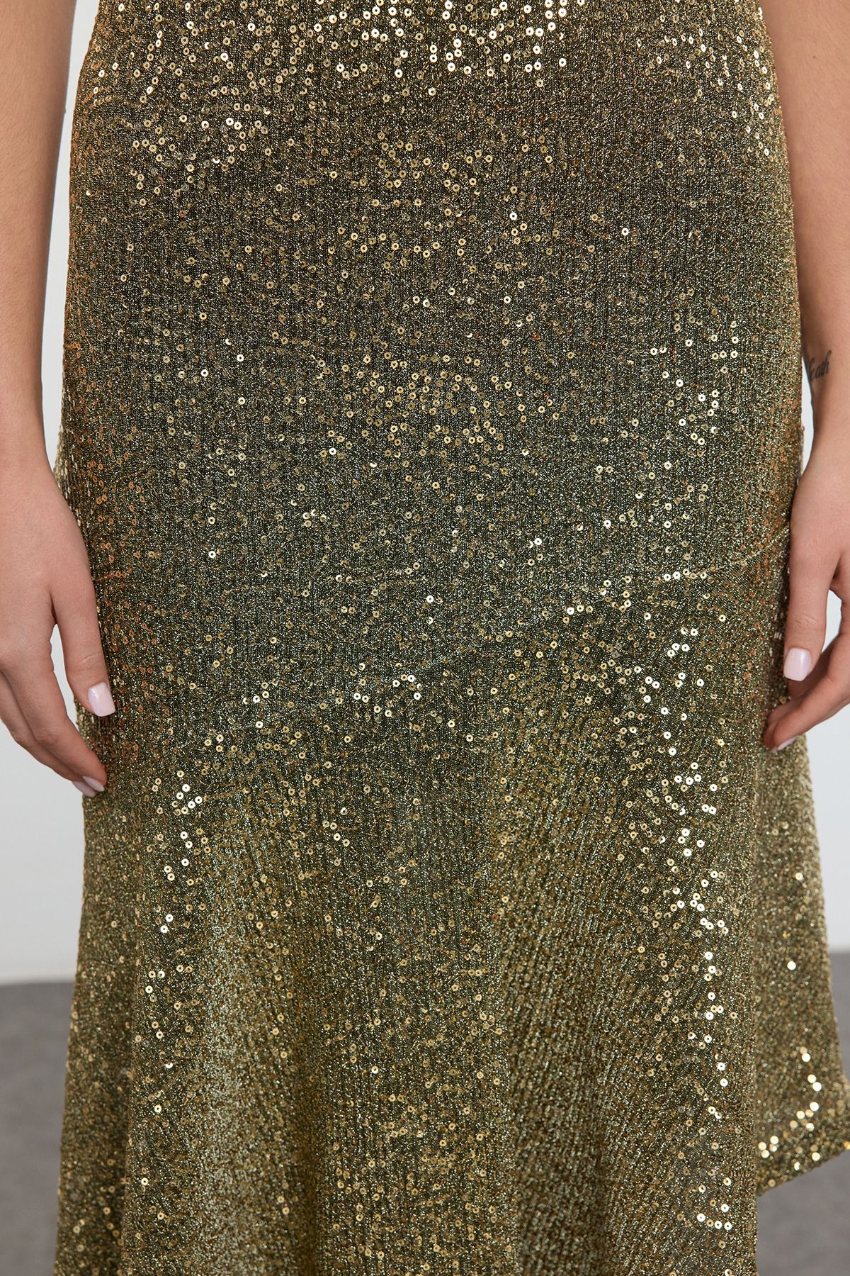 Trendyol Collection-Gold Midi Dress with Knitted Sequins - Tpraw25El00121 4