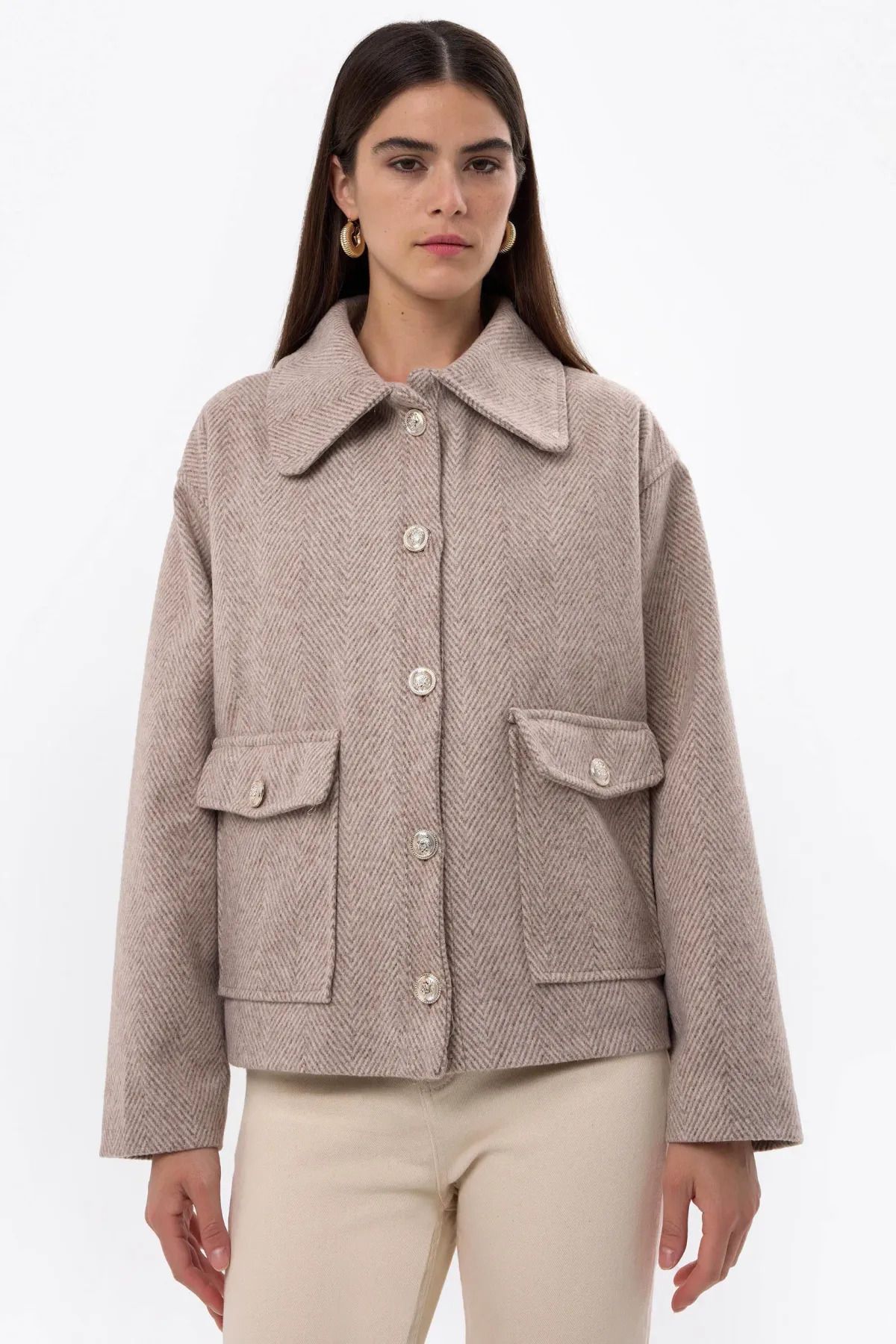 Hiccup-Patch Pocket Detailed Buttoned Jacket 2