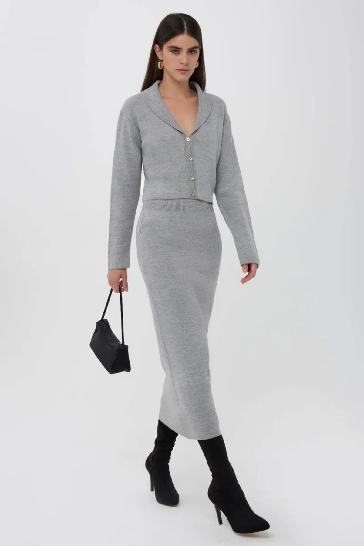 Hiccup-Button Detailed Knitted Set 2