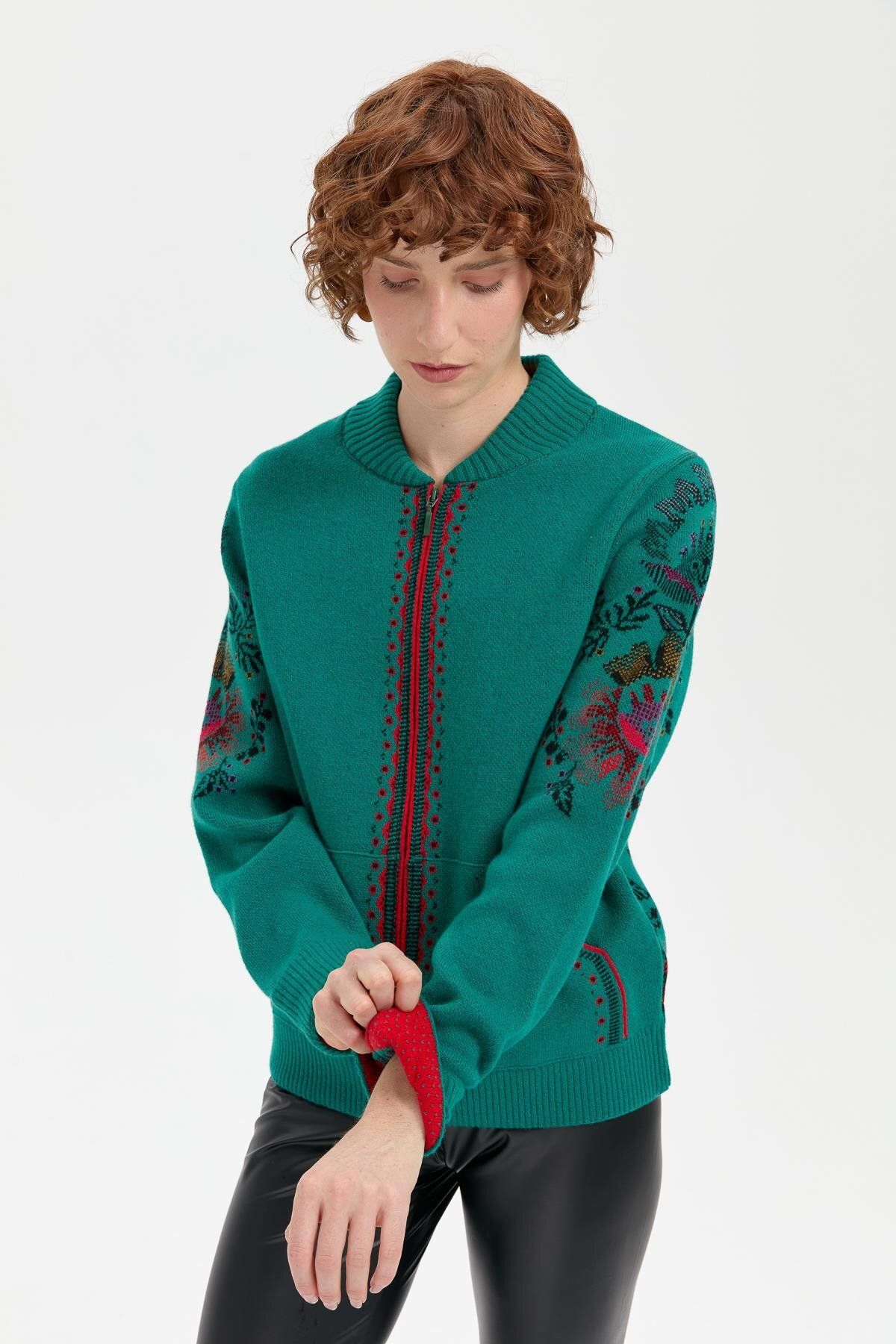 Desen Triko-Women's Prevailing Collar Back and Sleeve Flower Patterned Wool Jacket 7