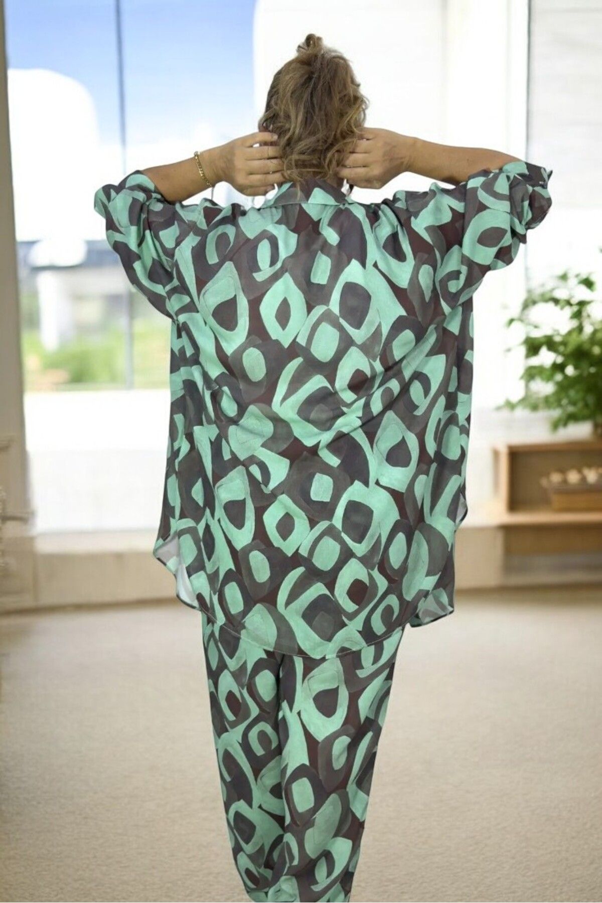 yagmurberen-Plus Size Patterned Cotton-Viscose Set - Buttoned Jacket and Elastic Waist Pants 4