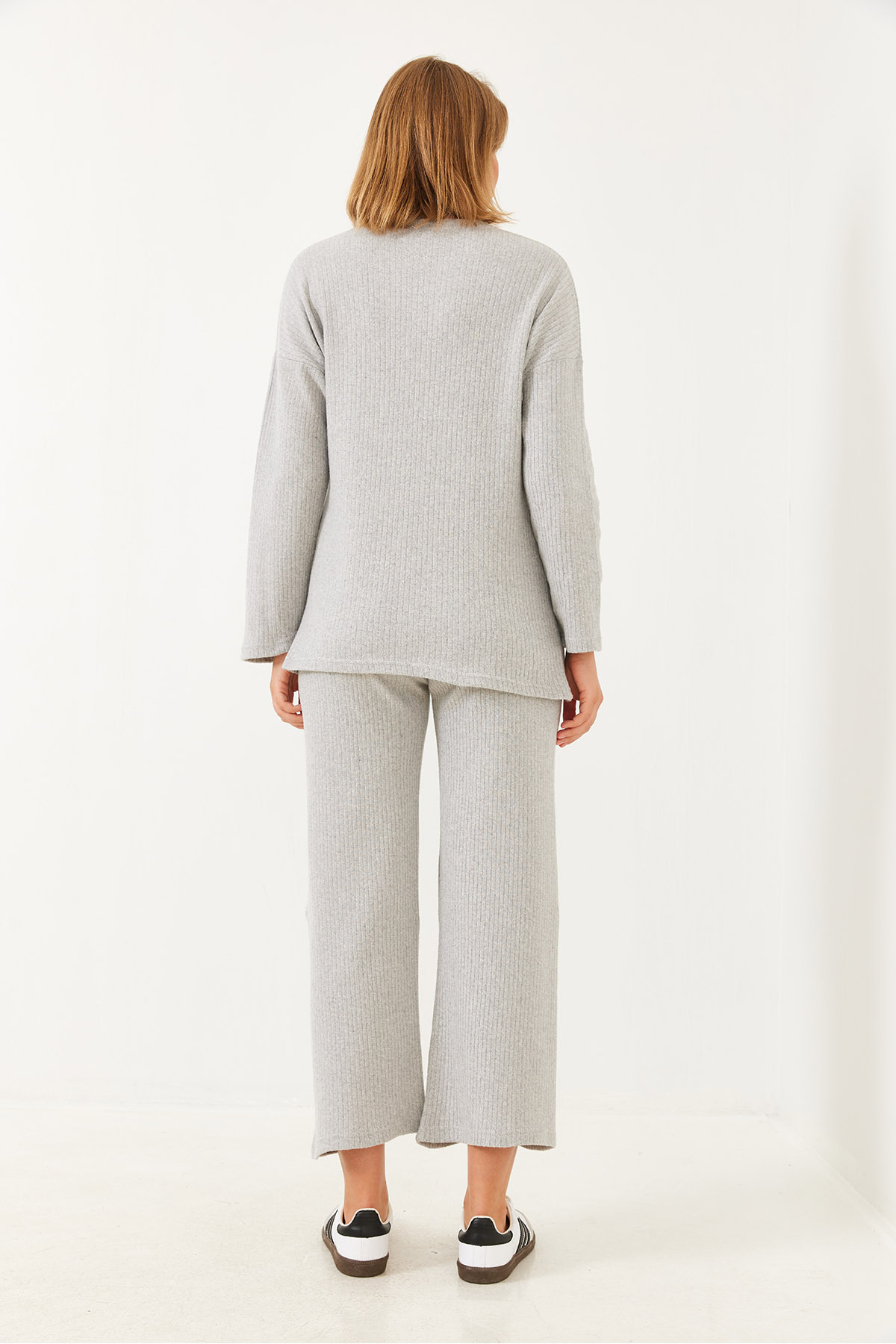 LUCCI Ribbed Textured Crew Neck Sweater and Pants Set 4