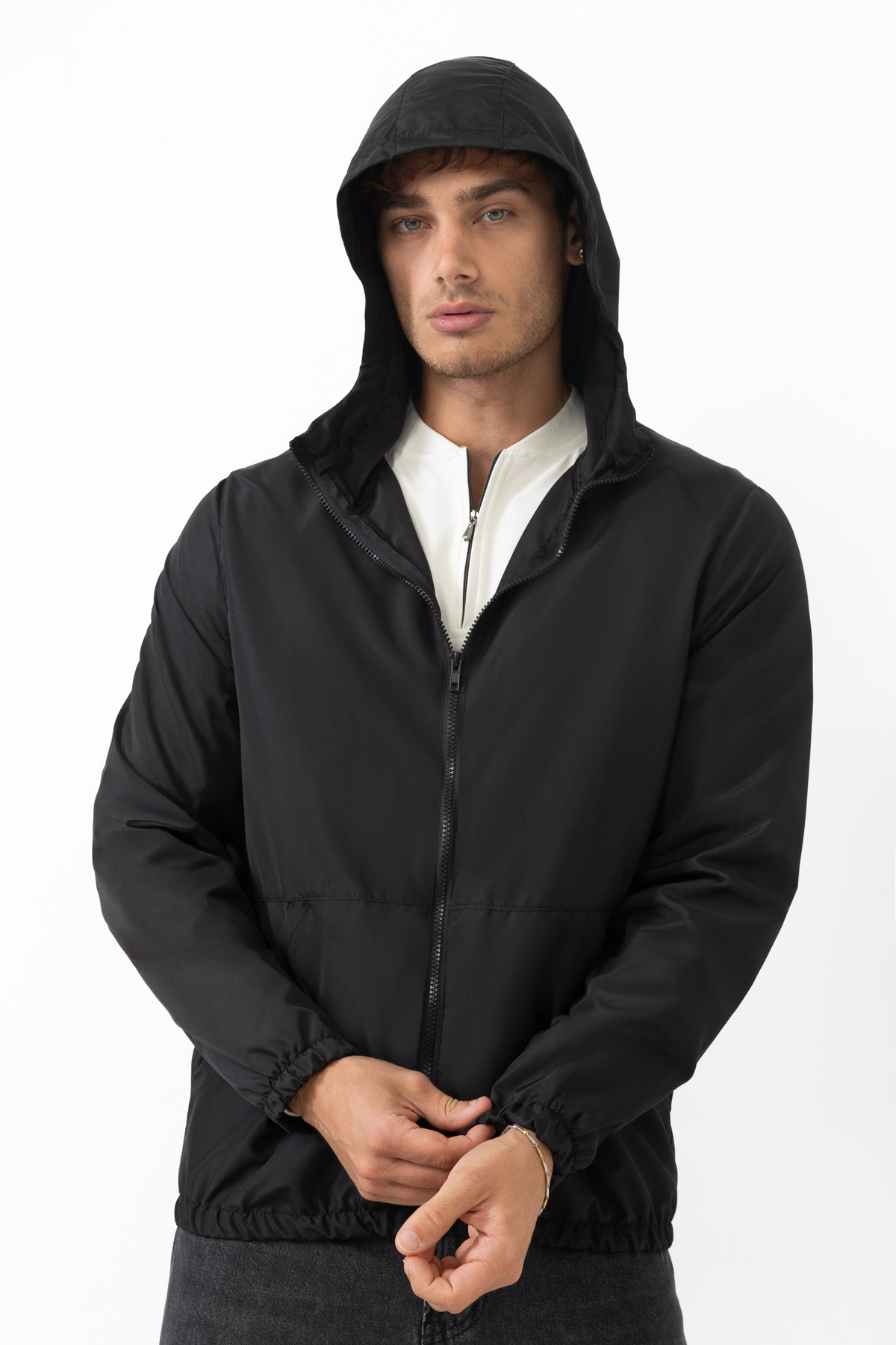 Montland  Erkek Siyah Kapüşonlu Su ve Rüzgar Geçirmez Cepli İçi Astarlı Oversize Yağmurluk - Görsel 3