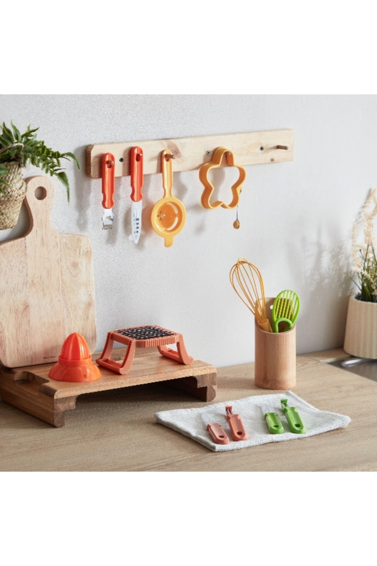 Home Box-Easy Chef Citrus Mix 3-in-1 Gadget Seed Extractor with Knife and Juicer 5