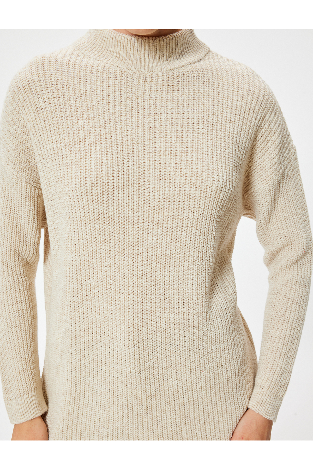 Koton  Oversize Triko Kazak Kalça Boy Dik Yaka Uzun Kollu Yumuşak Dokulu - Görsel 5